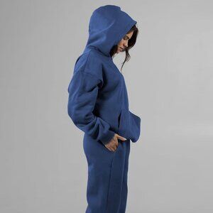 NEW WITH TAGS - COMFRT STANDARD HOODIE/SWEATPANTS SET